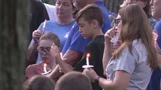 Stark County community gathers to mourn loss of family to murder-suicide