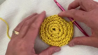 How to tutorial for crocheting macrame cord small basket macrame cord