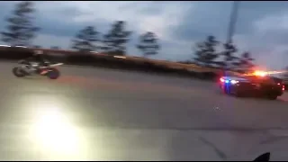 BIKERS VS COPS - Best Motorcycle & Dirtbike Police Chase Compilation #30 - FNF