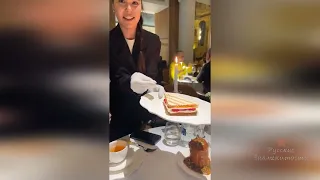 Ксения Бородина с подругами в ресторане!