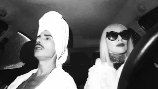 Carpool karaoke - Madonna “Vogue”