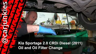 Kia Sportage 2.0 CRDi Diesel (2011) - Oil and Oil Filter Change