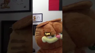 Opening the BIGGEST Garfield Plush in the World...