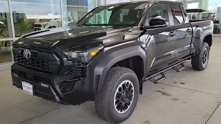 2024 Toyota Tacoma TRD Off-Road Double Cab 6ft. Bed in Black Metallic