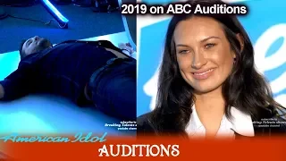 Katie Belle “Golden Slumber” Luke Bryan FAINTS She Looks Like Megan Fox |American Idol 2019 Audition