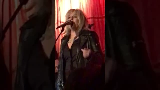 Lucinda Williams Live 12-31-16 Chicago