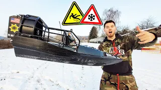 AUßERGEWÖHNLICHES BOOT fährt besser als ein AUTO AUF SCHNEE!