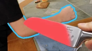 EXPERIMENT Glowing 1000 degree KNIFE VS MY BROTHER! (*BLOOD WARNING*)