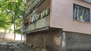 Краматорск, поврежденный дом по ул.Ярослава Мудрого 60 (19го Партсъезда)