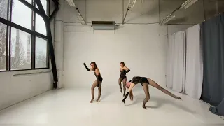 Female Acrobatic Trio act