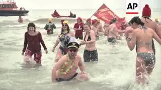 Thousands brave chilly North Sea to celebrate the new year