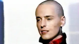 Vitas – Ave Maria (MUZTV Ruskiye Pryaniki, 2002)