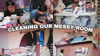 CLEANING EXTREMELY MESSY ROOM *satisfying time lapse* (motivation to clean ur room lol)
