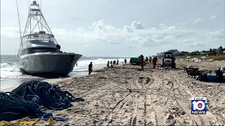 Luxury yacht washes ashore in Palm Beach