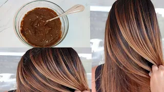 Natural dyeing in a wonderful light brown color that covers gray hair with natural ingredients witho