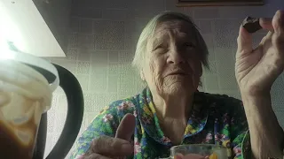 Бабушка 93 года (1927 г.р.) расказывает о жизни до войны и после.