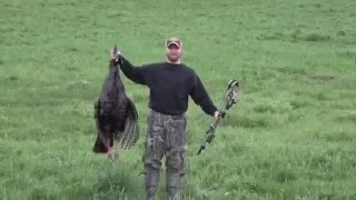 50 YARD TURKEY BOW KILL