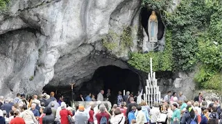 Visitando Lourdes Paso a Paso  - Un lugar donde los enfermos encuentran la paz