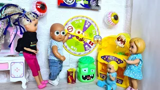 CANDY ROULETTE🍬🤣 Katya AND Max ARE A FUN FAMILY! Funny BARBIE dolls stories DARINELKA tv