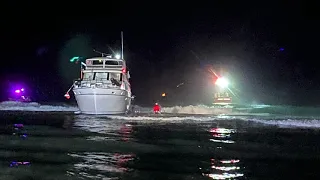 Yacht Goes Aground, Hollywood Beach, TowBoatUS Ventura