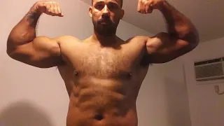 Epic Muscle Flexing Vlog | Bulking and Beefy | Feb - 24 - 2019