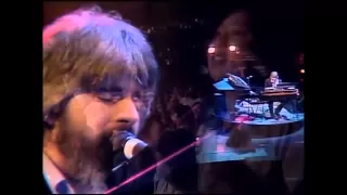 Michael McDonald with The Doobie Brothers - I Keep Forgettin' [Live 1982]