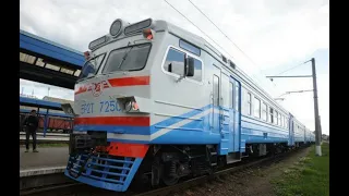 В Киеве задерживается городская электричка: на путях оказался человек.