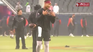 49ers Trey Lance getting warmed up during an absolute downpour before Bears game