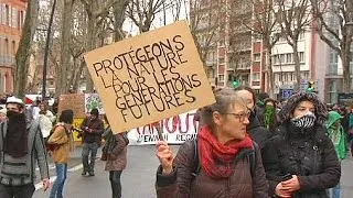 Krawalle bei Demonstrationen in Frankreich