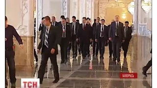 У Мінську Порошенко поскаржився Лукашенку, що Путін грає брудно