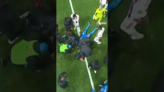 Lyon vs Marseille was suspended after  Payet was hit by a full bottle of water thrown from the crowd