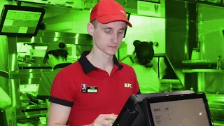 СКОЛЬКО ЗАРАБАТЫВАЕТ СОТРУДНИК  KFC???