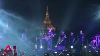 Jason Mraz's performance in Myanmar