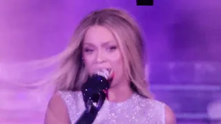 Beyoncé - MOVE / HEATED (Live at MetLife Stadium - 7/30)