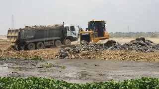 Technique Back Landfill Skills Operator Wheel Loader Bulldozer Pushing Rock Lake Filling Up Project