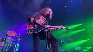 Aerosmith - “Livin' On The Edge” - DEUCES ARE WILD, Dolby Live at Park MGM, Las Vegas 2022-09-23