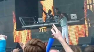 Magnetic Man Ft. Ms Dynamite- Fire Live @SW4 2011