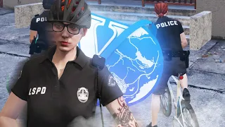 ВЕЛОПАТРУЛЬ и ПОЛИЦЕЙСКАЯ ПОГОНЯ в GTA 5 RP (RolePlay World / Full RP)