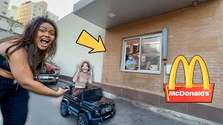 FOMOS NO DRIVE THRU COM MEU CARRO NOVO !!!