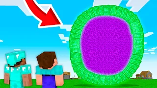 NOOB AND PRO FOUND RARE ROUND EMERALD PORTAL! SECRET ROUND PORTAL In Minecraft