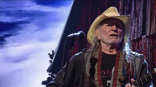 Willie Nelson & Family - Still is Still Moving to Me (Live at Farm Aid 2018)