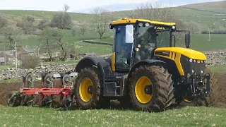 Ploughing with JCB Fastrac 4220 & Kverneland