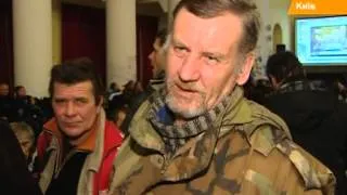 Евромайдан провел ночь в ожидании штурма: к активистам подтянулись киевляне