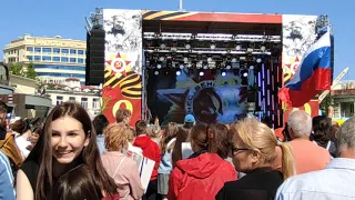 9 мая 2022 г. Ялта. Немного концерта со сцены на Набережной, посвященный Дню Победы!