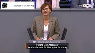 Lob und Kritik an der 27. Novelle des Bundesausbildungsgesetzes