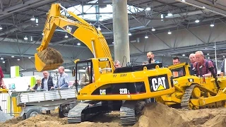GIGANTIC CAT CATERPILLAR EXCAVATOR AT WORK RC MODEL SCALE 1:6 / Fair Leipzig Germany 2016