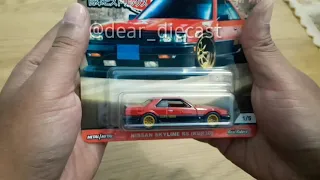 Detail & compare hotwheels reguler + premium japhis 3 Nissan Skyline RS (KDR30)