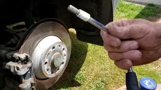 SKODA SUPERB MK3 REAR BRAKE PAD CHANGE THE EASY WAY