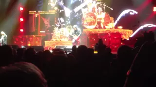 Black sabbath Supernaut intro at Barclays