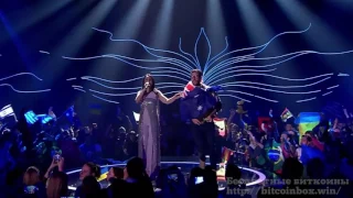 Евровидение 2017, снял трусы, голая попа с флагом Австралии. Ass on stage Eurovision 2017